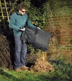 Black & Decker Souffleur à Feuilles BLACK+DECKER GW3030 - 3000W - Réduction De Volume 16: 1 - Collecteur 50L -Outils de jardinage professionnels 1070x1200 1