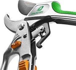 Grüntek Sécateur à Cliquet KAKADU, Jusqu'à Ø24 Mm, Cisailles à Arbre Avec Cliquet Marche/arrêt, Cisaille à Enclume Pour Branches Boisées, épaisseur De Coupe Jusqu'à 24 Mm, Bypass Cisailles De Jardin -Outils de jardinage professionnels 1200x1113