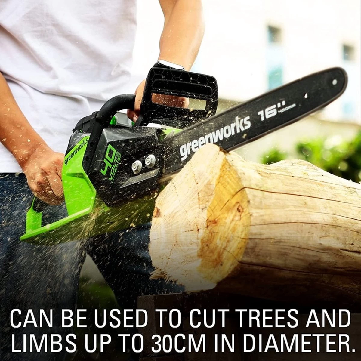 TRONÇONNEUSE À BATTERIE GREENWORKS 40 VOLTS AVEC BATTERIE 2X2.0Ah ET CHARGEUR 6 TRONÇONNEUSE À BATTERIE GREENWORKS 40 VOLTS AVEC BATTERIE 2X2.0Ah ET CHARGEUR – Image 4