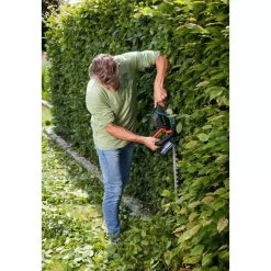 Taille-haie électrique GARDENA PowerCut 700/65 - 700 Watt - Longueur De La Lame 65 Cm 28 Taille-haie électrique GARDENA PowerCut 700/65 - 700 Watt - Longueur De La Lame 65 Cm -Outils de jardinage professionnels 1200x1200 366