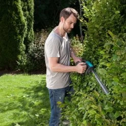 Taille-haie électrique GARDENA EasyCut 450/50 - 450 Watt - Longueur De La Lame 50 Cm -Outils de jardinage professionnels 1200x1200 401