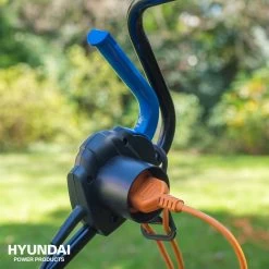 Tondeuse à Gazon Hyundai 1200W 32 Cm - 3 Hauteurs De Coupe - Poignée De Transport Centrale - Pour Pelouse < 300 M2 16 Tondeuse à Gazon Hyundai 1200W 32 Cm - 3 Hauteurs De Coupe - Poignée De Transport Centrale - Pour Pelouse < 300 M2 -Outils de jardinage professionnels 1200x1200 613