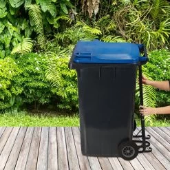 Relaxdays Presse à Déchets Pour Poubelles à Roulettes - Lot De 2 - Presses à Clic - Levier - Presse à Déchets - Noir -Outils de jardinage professionnels 1200x1200 769