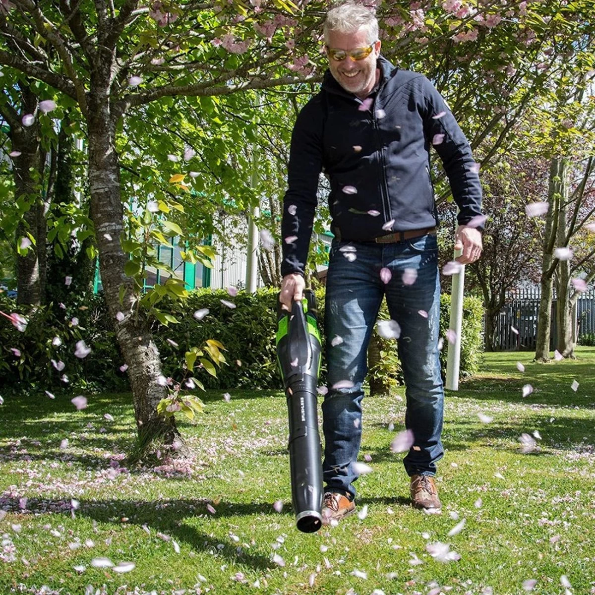 Souffleur De Feuilles à Batterie Greenworks 60 Volts GD60AB 9 Souffleur De Feuilles à Batterie Greenworks 60 Volts GD60AB – Image 7