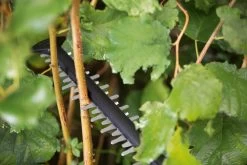 Taille-haie Bosch UniversalHedgeCut 18-50 - Avec 1 Batterie Li-Ion 18 V (2,5 Ah) Et Chargeur -Outils de jardinage professionnels 1200x800 13