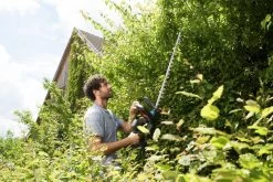 Taille-haie électrique GARDENA PowerCut 700/65 - 700 Watt - Longueur De La Lame 65 Cm 39 Taille-haie électrique GARDENA PowerCut 700/65 - 700 Watt - Longueur De La Lame 65 Cm -Outils de jardinage professionnels 1200x800 30