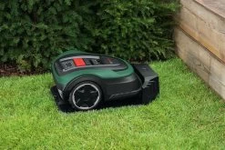 Tondeuse Robotique Bosch Indego M 700 - Pour Les Pelouses Jusqu'à 700 M2 - Incl. Borne De Recharge Et Accessoires -Outils de jardinage professionnels 1200x800 97