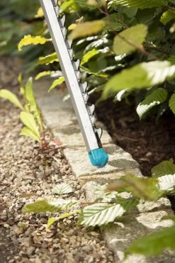 Taille-haie électrique GARDENA ComfortCut 550 50 - 550 Watt - Longueur De Lame 50cm -Outils de jardinage professionnels 799x1200 11