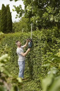 Taille-haie Sans Fil PowerCut Li-40/60 GARDENA - Avec Batterie 40V - Longueur De La Lame 60cm -Outils de jardinage professionnels 799x1200 8