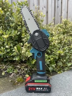 Voileworks - Mini Tronçonneuse - Scie à Bois - Scie D'élagage - Tronçonneuse électrique -Outils de jardinage professionnels 899x1200